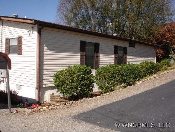 81 Windy Hill Dr., Waynesville, NC 28785