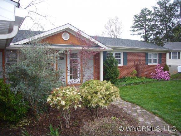 23 Highland Street, Weaverville, NC 28787