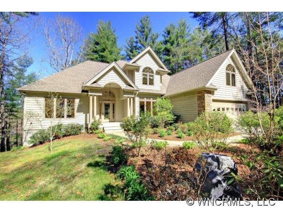 4 Larry Mcdonald Memorial Drive, Hendersonville, NC 28739