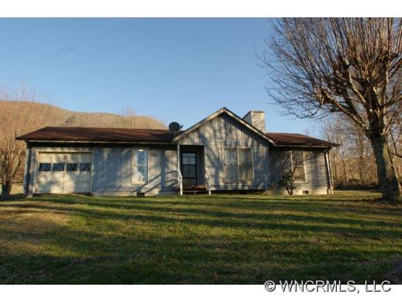 288 Bowman Rd., Bakersville, NC 28705