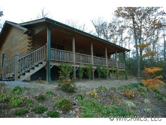 105 Cherie Lane, Hendersonville, NC 28739