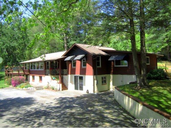 420 Bird Haven Rd., Hendersonville, NC 28792