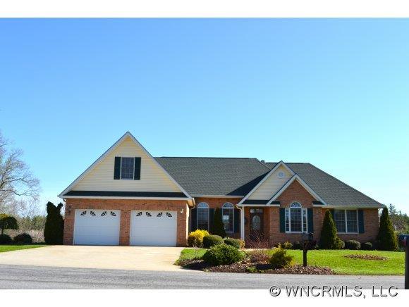 5 Scarlet Ridge, Weaverville, NC 28787