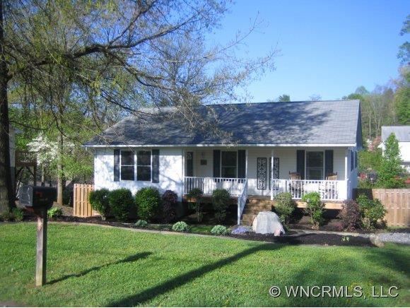 10 Fernwood Avenue, Asheville, NC 28806