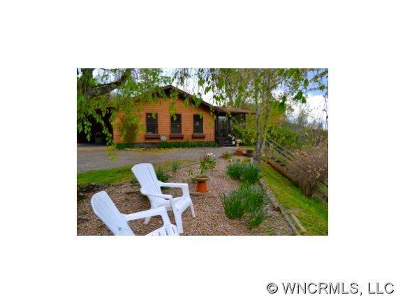 824 Pot Leg Road, Waynesville, NC 28785