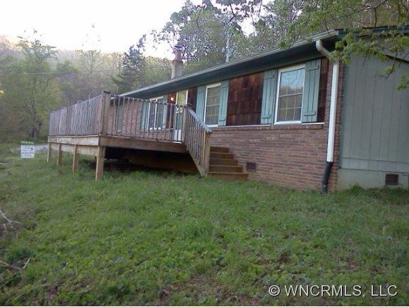 24 South Valley Dr., Mars Hill, NC 28754