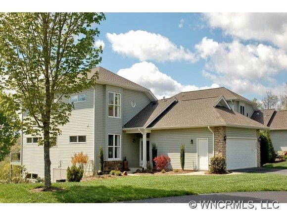 3495 Cummings Cove Pkwy., Hendersonville, NC 28739