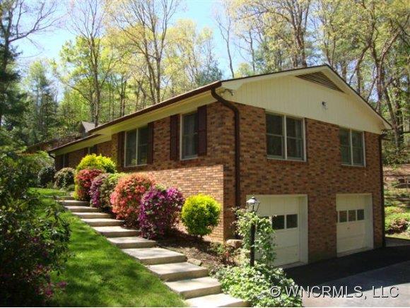 205 Park Lane, Hendersonville, NC 28791