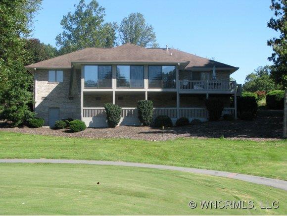 1480 Mountain Meadow Dr., Hendersonville, NC 28739