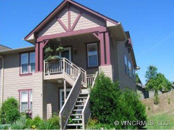 1406 Deermouse Way, Hendersonville, NC 28792