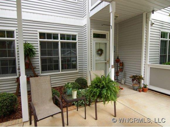 165 Ewbank Gardens Drive -b, Hendersonville, NC 28791