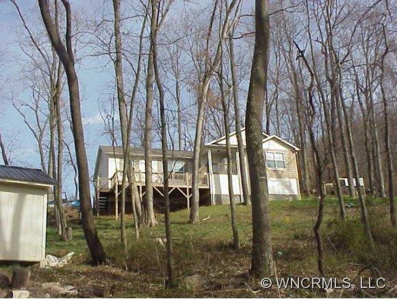 200 Flowering Cove, Clyde, NC 28721