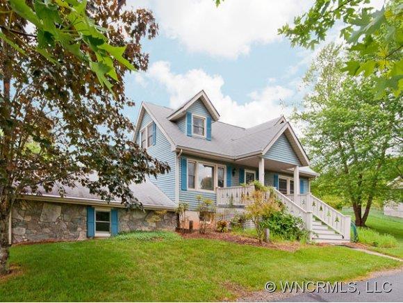 302 Solitary Meadow Circle, Waynesville, NC 28786