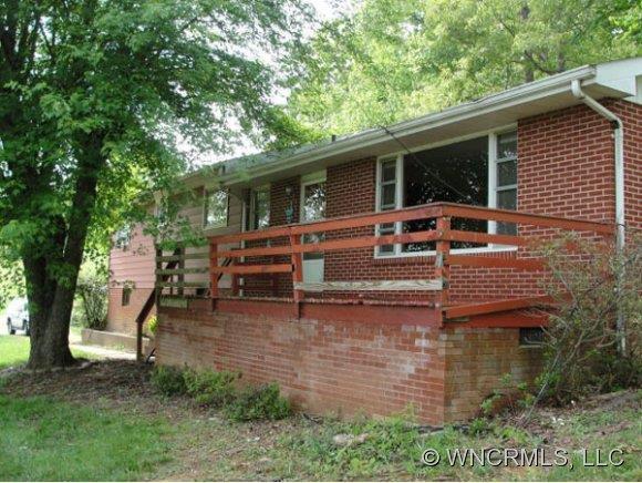 81 Flat Creek Church Rd, Weaverville, NC 28787