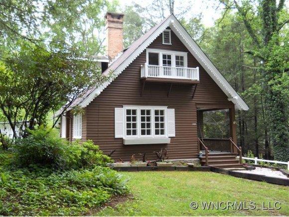 184 Kanuga Heights Lane, Hendersonville, NC 28739