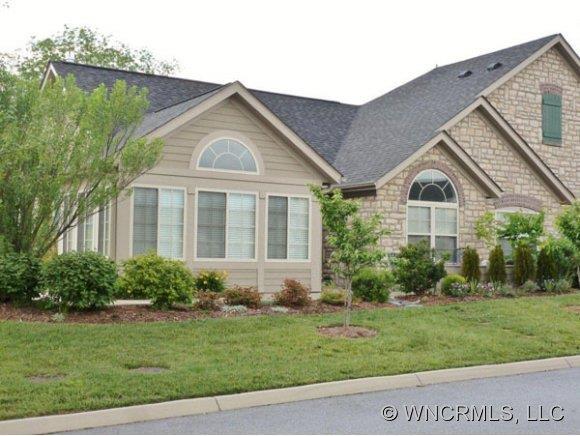26 Mountain Meadow Cir., Weaverville, NC 28787