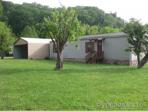 46 Government Street, Waynesville, NC 28786