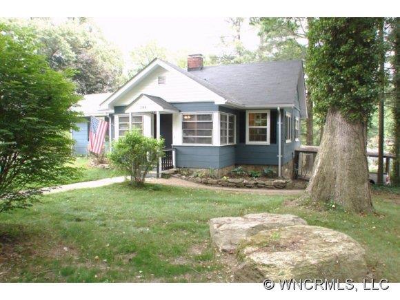 244 Courtland Blvd., Hendersonville, NC 28791