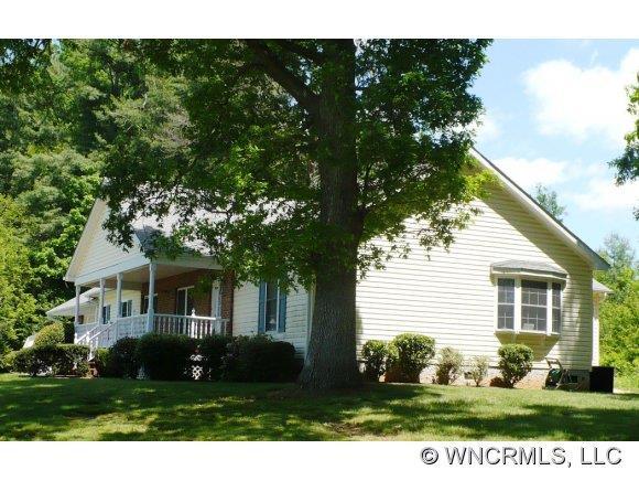 11 Westview Lane, Weaverville, NC 28787