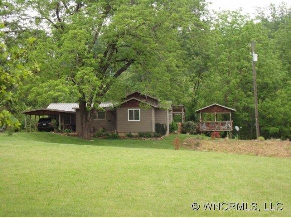 28 Windifred Drive, Columbus, NC 28722