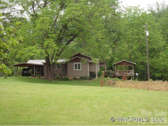 28 Windifred Drive, Columbus, NC 28722