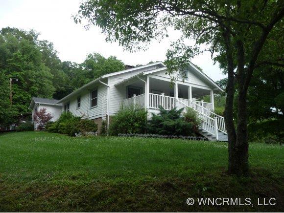 100 Hamburg Mountain Rd., Weaverville, NC 28787