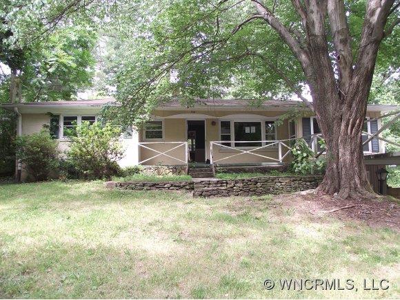 703 Blythe Street, Hendersonville, NC 28791