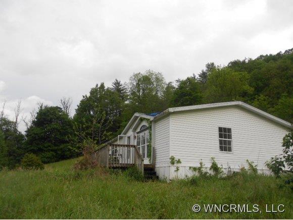 1035 Sprinkle Creek Rd, Mars Hill, NC 28754