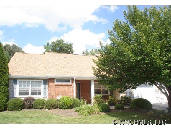 1104 Citation Circle, Hendersonville, NC 28739