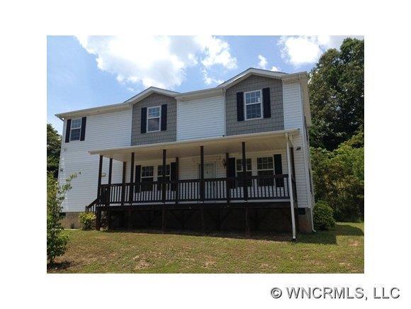 26 Country Meadows Dr., Asheville, NC 28806