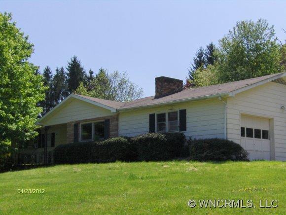 93 Monte Vista Dr., Waynesville, NC 28786