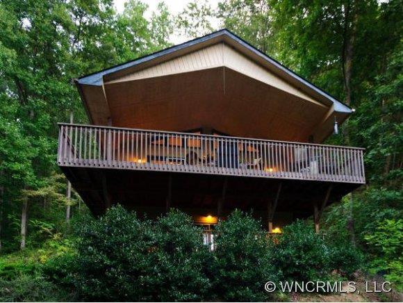 180 Pink Fox Cove Rd., Weaverville, NC 28787