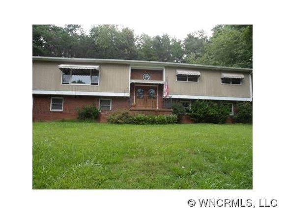 12 Morris Drive, Weaverville, NC 28787