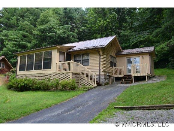33 Big Spruce Lane, Waynesville, NC 28786
