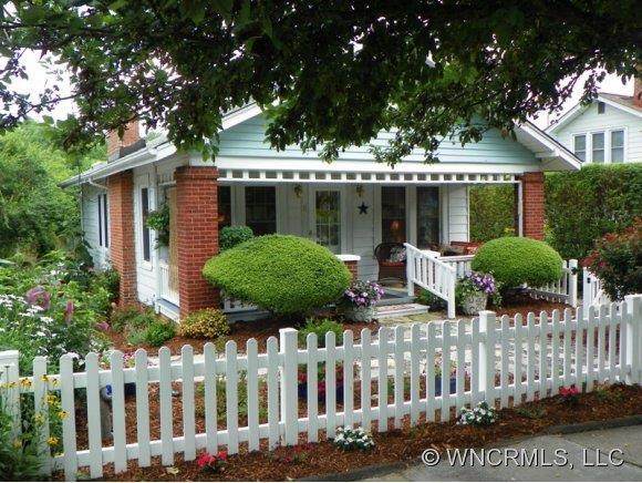 8 Brown St., Weaverville, NC 28787