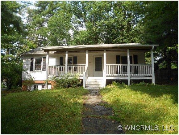 18 N. College St, Weaverville, NC 28787