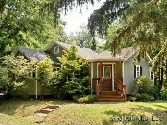 100 Fir Street, Hendersonville, NC 28791