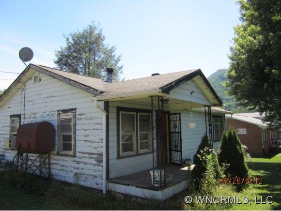 48 Leisure Lane, Waynesville, NC 28786