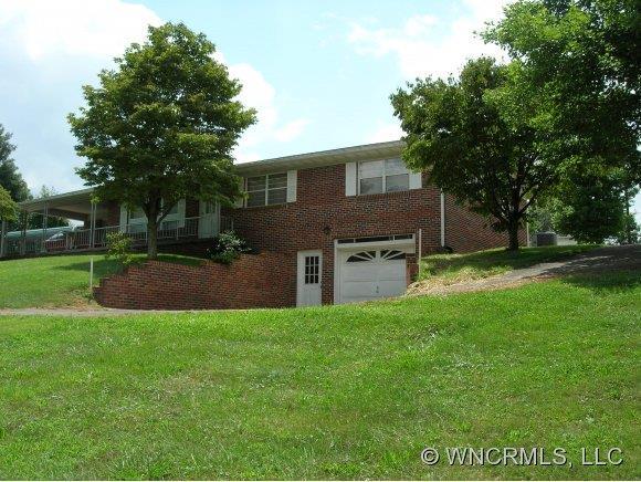 87 Monticello Road, Weaverville, NC 28787
