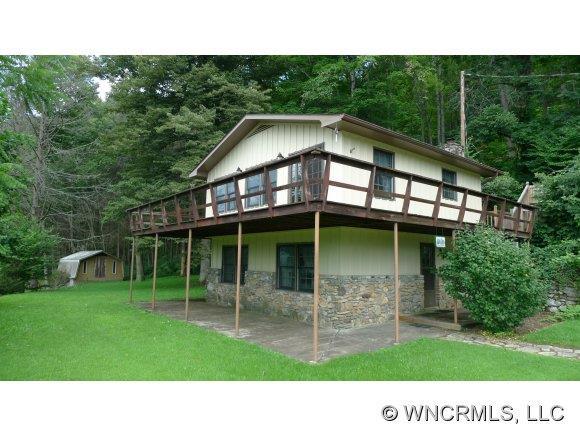 74 Lanzi Ledge Rd, Asheville, NC 28748