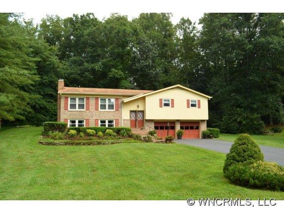 206 Shannon Rd., Hendersonville, NC 28791