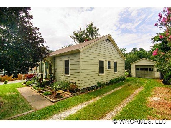 25 Inglewood Ave, Asheville, NC 28806