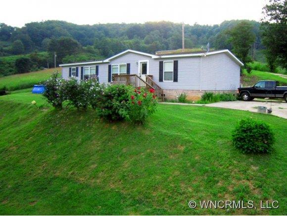 309 Inheritance Mountain Rd., Waynesville, NC 28785