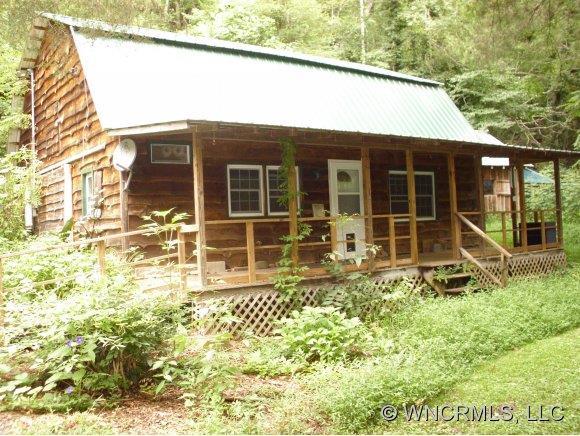 550 Old Bee Tree Road, Swannanoa, NC 28778