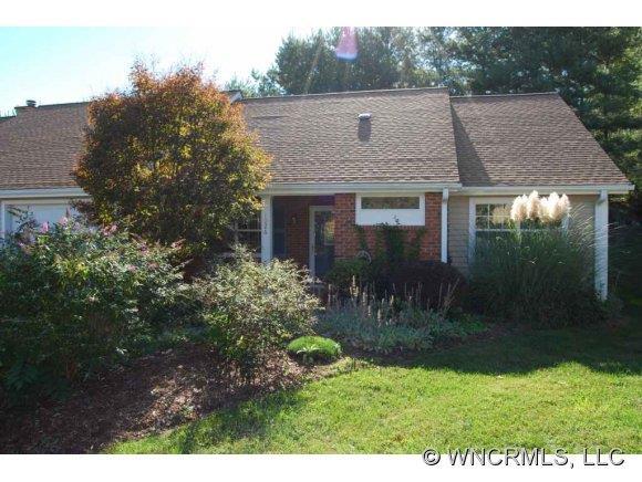 1026 Saddlebrook Drive, Hendersonville, NC 28739