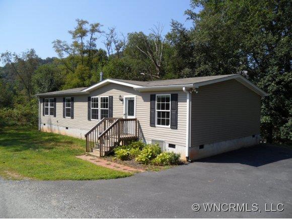 63 Fulbright Rd., Waynesville, NC 28785
