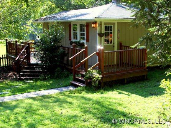 610 Old Holbert Road, Hendersonville, NC 28792