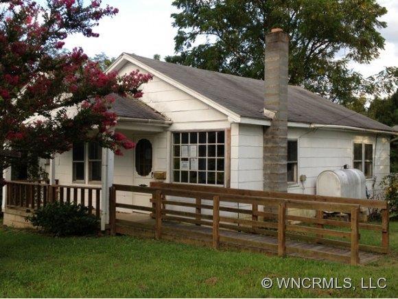 64 Israel Rd., Canton, NC 28716
