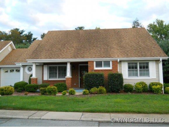1048 Saddlebrook Drive, Hendersonville, NC 28739