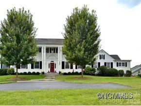 58 Towne Place Dr., Hendersonville, NC 28792
